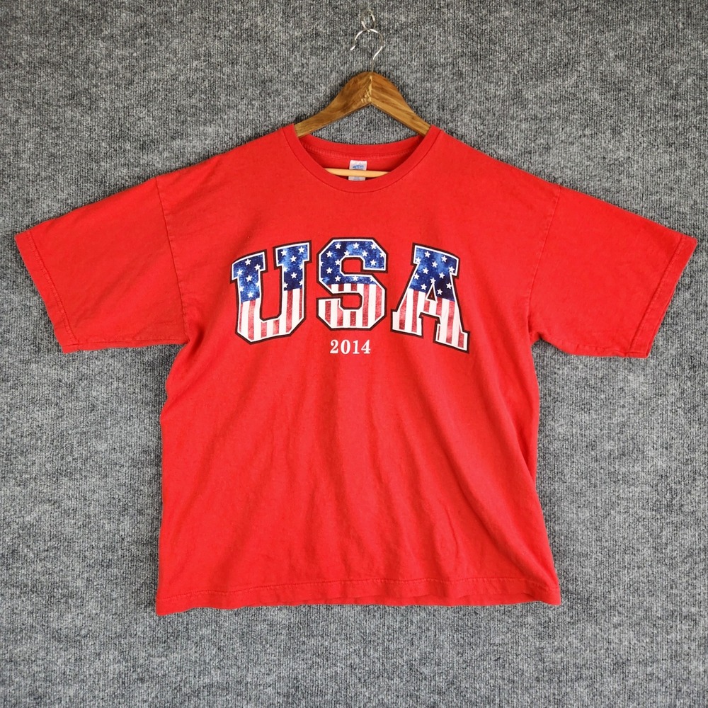 USA 2014 Graphic T-Shirt Adult XL Red Cotton Short Sleeve Made in USA